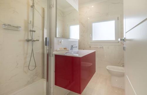 Villa San Pietro Apartment | Apartment "Residence Meridian Unità 1" Near the Beach with Mountain View