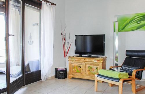 Piazzogna Apartment | Apartment Residence Miralago - Utoring Apt- C27 by Interhome