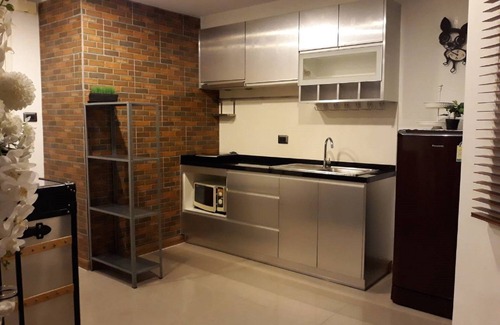 Wat Bowon Niwet Apartment | Apartment residence (Condominium)