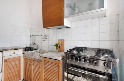 Bonassola Apartment | Apartment "Rezzano 12" with Terrace & A/C