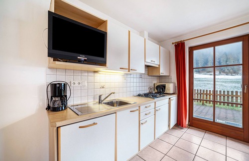 Curon Venosta Apartment | Apartment "Rieglhof Maisel" with Mountain View, Garden & Wi-Fi