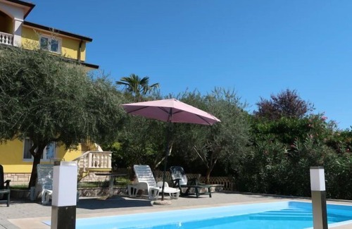 Labin Apartment | Apartment Roberta (LBN408) in Labin - 6 persons, 2 bedrooms