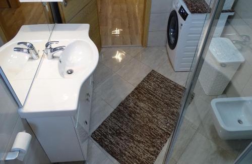 Slavonski Brod Apartment | Apartment-Roncevic-2-mit-Meeresblick
