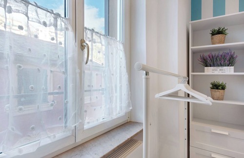 Varazze Apartment | Apartment "Rosa dei Venti - Centro Storico" close to the Sea with Wi-Fi
