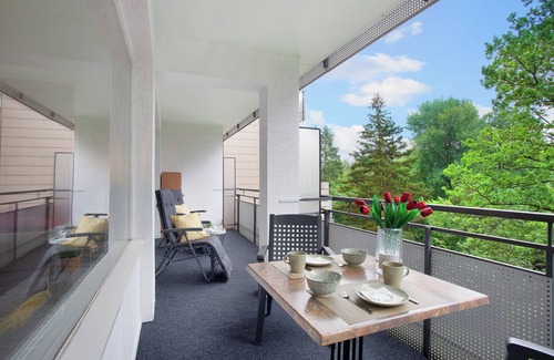 Gudenhagen Apartment | Apartment 'Rübezahl' with Balcony and Wi-Fi