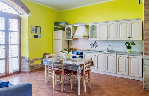 Magliano in Toscana Apartment | Apartment 'Stalla' with Shared Garden, Wi-Fi and Air Conditioning