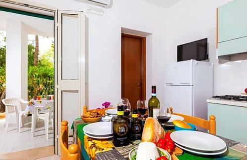 Scialara Apartment | Apartment 'Sabbia D'oro' with shared pool and Wi-Fi