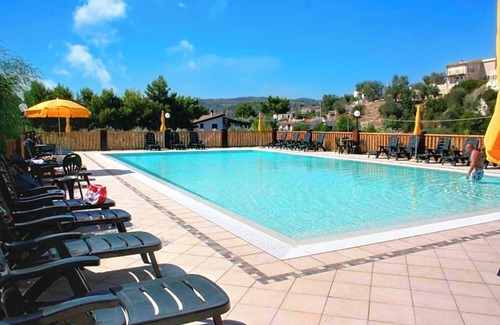 Scialara Apartment | Apartment 'Sabbia D'oro' with shared pool and Wi-Fi