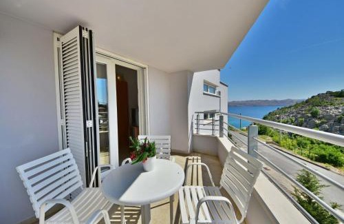 Ribarica Apartment | Apartment Sani-5 by Interhome