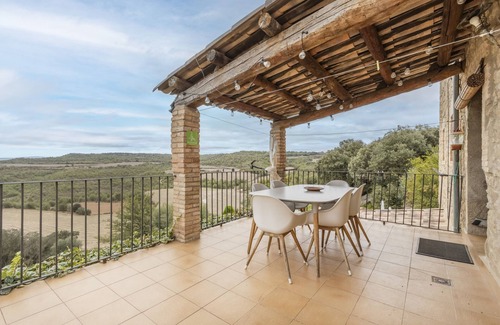Gargalla House | Apartment 'Sant Grau I' with Mountain Views, Shared Pool and Wi-Fi
