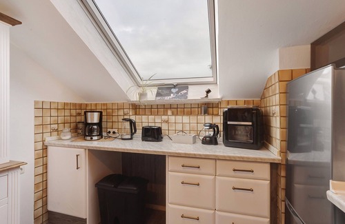 Plettenberg Apartment | Apartment 'Sara's' with Private Garden, Wi-Fi and Air Conditioning