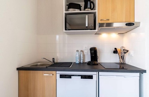 Mimizan-Plage Apartment | Apartment SC H01 by Interhome