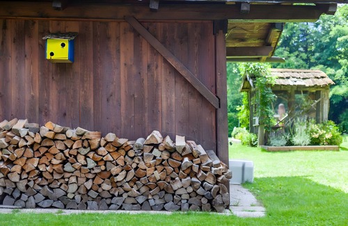 Silandro Apartment | Apartment 'Schnatzhof Typ A5' with Mountain View, Shared Pool and Wi-Fi