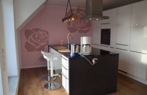 Markdorf Apartment | Apartment Schnopp - 3-room apartment Schnopp, shower/bath/WC, 81 sqm, 1st floor.