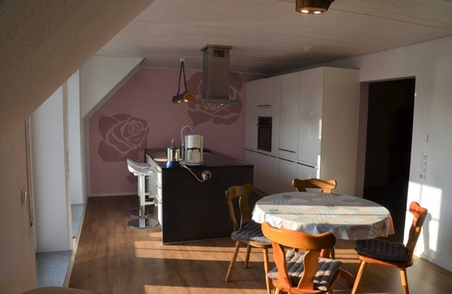 Markdorf Apartment | Apartment Schnopp - 3-room apartment Schnopp, shower/bath/WC, 81 sqm, 1st floor.