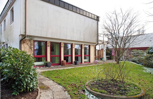 Vogt Apartment | Apartment 'Schoeneberg' with Private Terrace, Private Garden and Wi-Fi