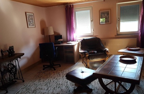 Sinntal Apartment | Apartment 'Scholz' with Shared Garden and Wi-Fi