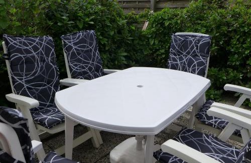 Norddeich Apartment | Apartment Schwalbennest III by Interhome