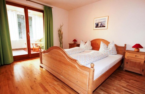 Radenthein Apartment | Apartment Schwarzwald 6 EG by Interhome