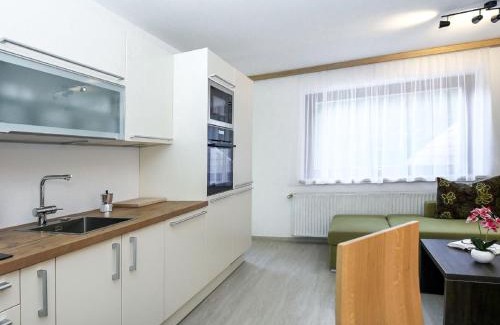Radenthein Apartment | Apartment Schwarzwald 6 OG by Interhome
