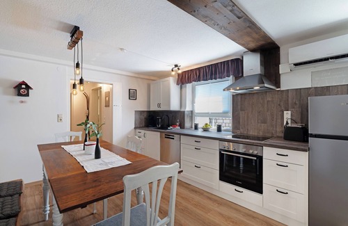 Buhl Apartment | Apartment 'Schwarzwaldtani - Städtle 2' with Mountain View, Wi-Fi and Air Conditioning