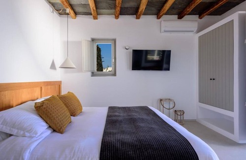 Ano Meria House | Apartment 'Seascape Suite 1' with Sea View, Wi-Fi and Air Conditioning