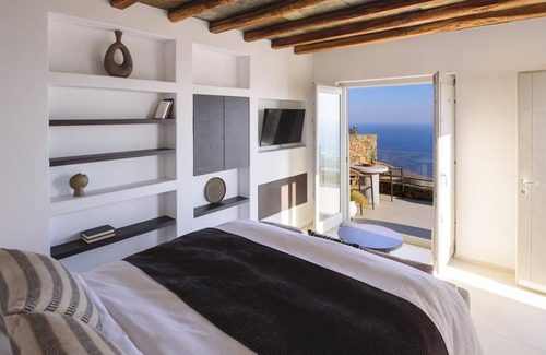 Ano Meria House | Apartment 'Seascape Suite 2' with Sea View, Wi-Fi and Air Conditioning