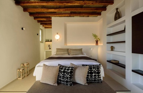 Ano Meria House | Apartment 'Seascape Suite 2' with Sea View, Wi-Fi and Air Conditioning