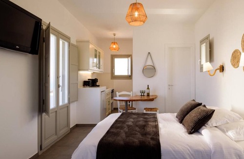 Ano Meria House | Apartment 'Seascape Suite 5' with Sea View, Wi-Fi and Air Conditioning