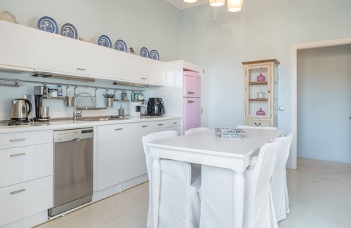 Psathi Apartment | Apartment 'Seaview House Upper Floor' with Sea View, Wi-Fi and Air Conditioning