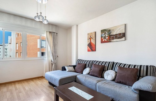 San Fernando Apartment | Apartment 'Sensacional Piso En San Fernando' with Private Terrace, Wi-Fi and Air Conditioning