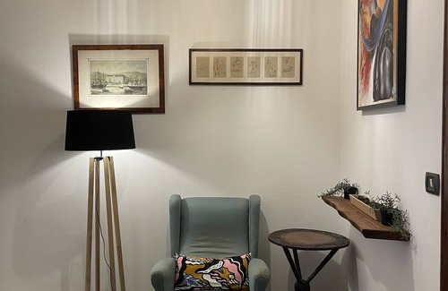 Loreto Apartment | apartment situated near to the central station and the main subway of Milano.