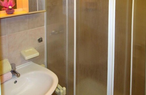 Stranici kod Lovreca Apartment | Apartment Smilja (PRC600) in Porec - 3 persons, 1 bedrooms