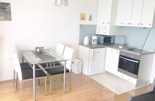 Drasnice Apartment | Apartment Sol - 5m from the sea