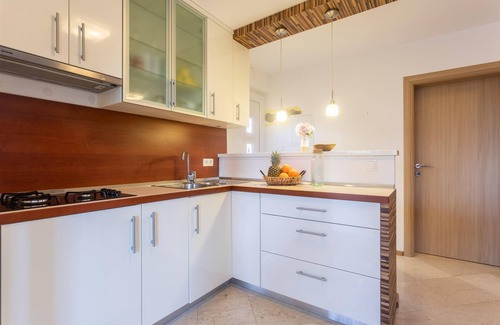 Soline Apartment | Apartment Solinar with Jacuzzi, near the sandy beach