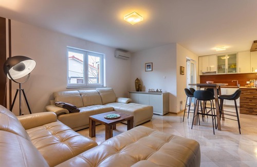 Soline Apartment | Apartment Solinar with Jacuzzi, near the sandy beach
