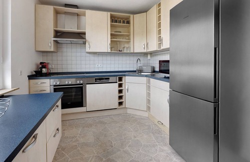 Lenzkirch Apartment | Apartment 'Sonnenblick' with Mountain View, Balcony and Wi-Fi