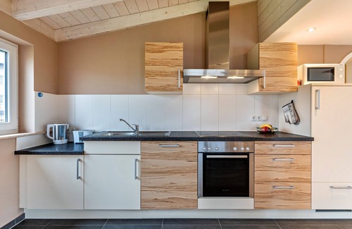 Baiersbronn Apartment | Apartment 'Sonnenschein' with Mountain View, Shared Terrace and Wi-Fi