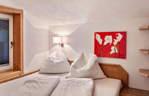 Hippach-Schwendberg Apartment | Apartment ‘Sonnenschein’ with mountain view, near mountain railroad; sunny quiet position, Wi-Fi