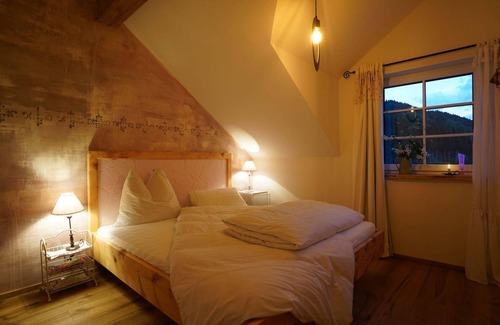 Oeblarn Apartment | Apartment south, 2 bedrooms, shower, WC - Chalet - Decorated with love