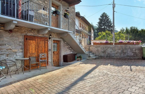 Aymavilles Apartment | Apartment 'Souvenir au Moulin' with Mountain View, Shared Garden and Wi-Fi