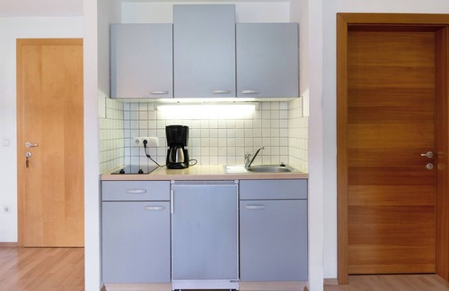 Naturno Apartment | Apartment 'Stark' with Mountain View, Shared Terrace and Wi-Fi
