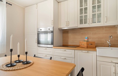 Exanthia House | Apartment 'Stathis Suite' with Sea View, Wi-Fi and Air Conditioning