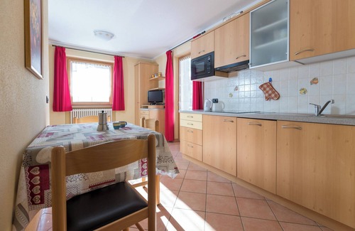 Livigno Apartment | Apartment "Stefano 1" with Mountain View, Wi-Fi & Garden