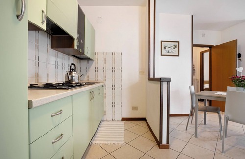 Gardola Apartment | Apartment "Stella del Garda 1" with Balcony & Wi-Fi