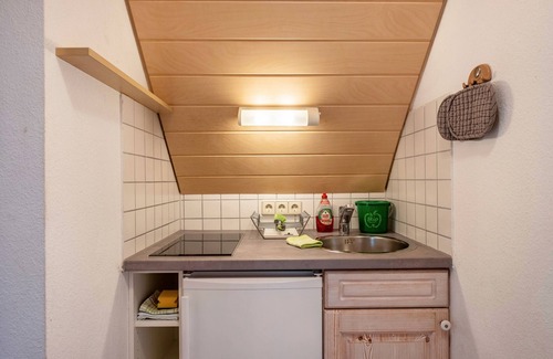 Waldau Apartment | Apartment 'Sternenhimmel, 35qm' with Shared Garden and Wi-Fi