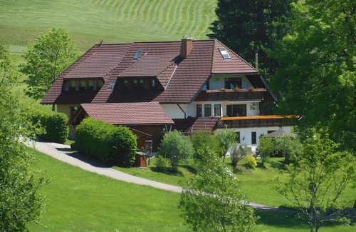 Waldau Apartment | Apartment 'Sternenhimmel, 35qm' with Shared Garden and Wi-Fi