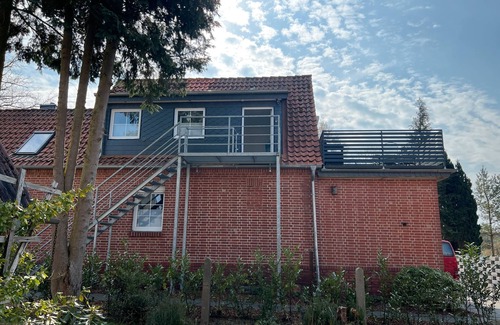 Winsen an der Aller Apartment | Apartment 'Stern' with Private Terrace, Balcony and Wi-Fi