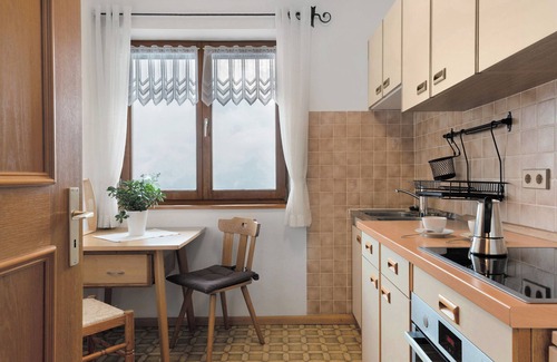 Feldthurns Apartment | Apartment 'Stieberhof' with Mountain View, Shared Garden and Wi-Fi