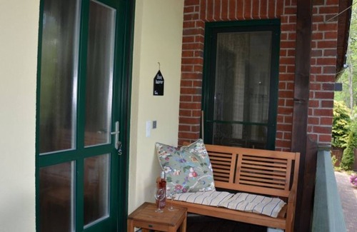 Burg-Kauper Apartment | Apartment Strohkammer - Spreewaldscheune am Fließ-Ferienwohnungen am Wasser in
